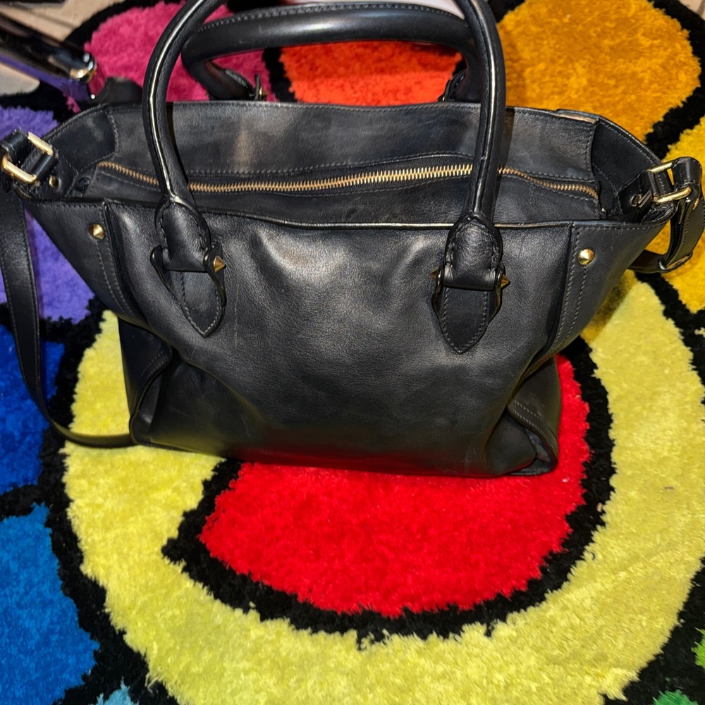 Alexander McQueen Black Leather Tote Bag - Picture 3 of 9